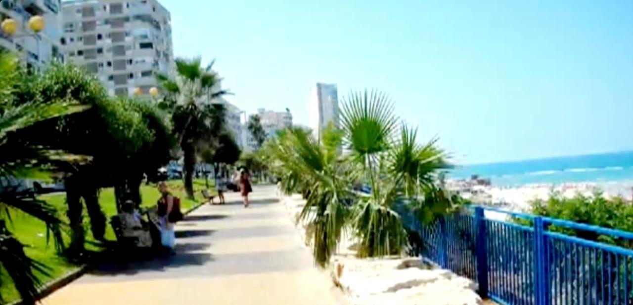 Beachfront Studio Apartment Bat Yam 412 Zewnętrze zdjęcie