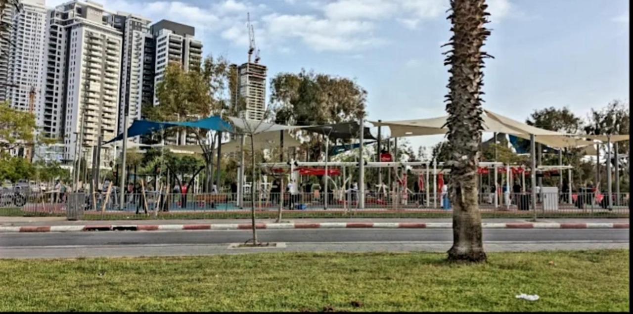 Beachfront Studio Apartment Bat Yam 412 Zewnętrze zdjęcie